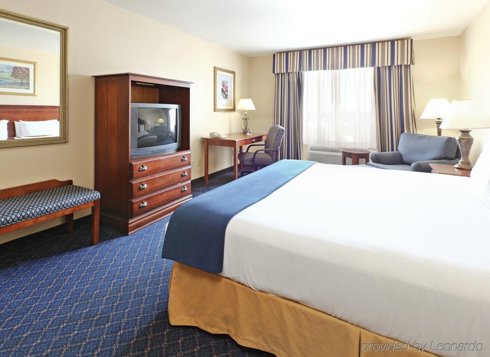 Holiday Inn Express Hotels & Suites Mountain Home, An Ihg Hotel Phòng bức ảnh