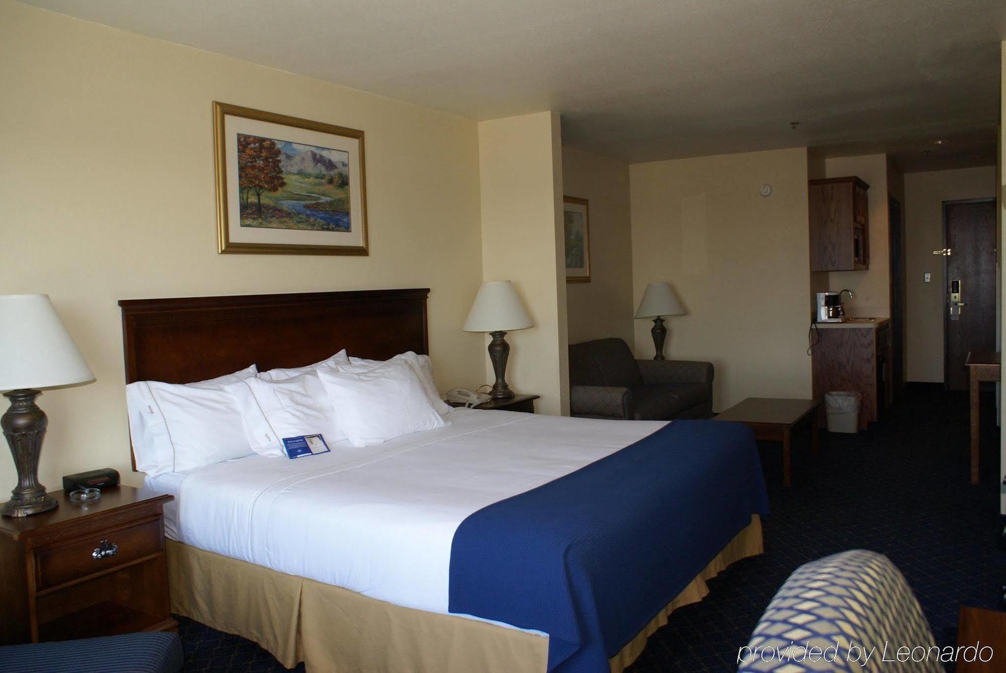 Holiday Inn Express Hotels & Suites Mountain Home By Ihg Phòng bức ảnh